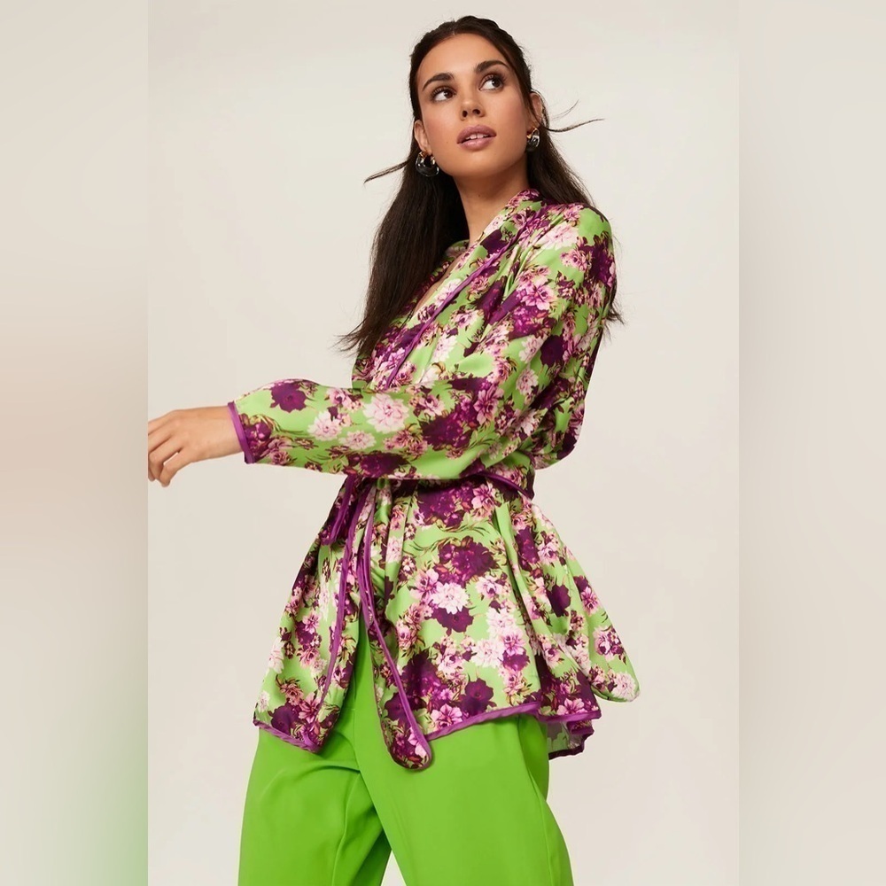 Giovanna Nicolai Satin Floral Wrap Top View 2